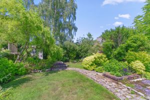 Photo 33- click for photo gallery